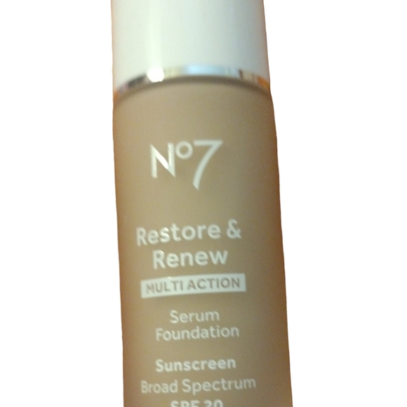 New No'7 foundation - Picture 3 of 3